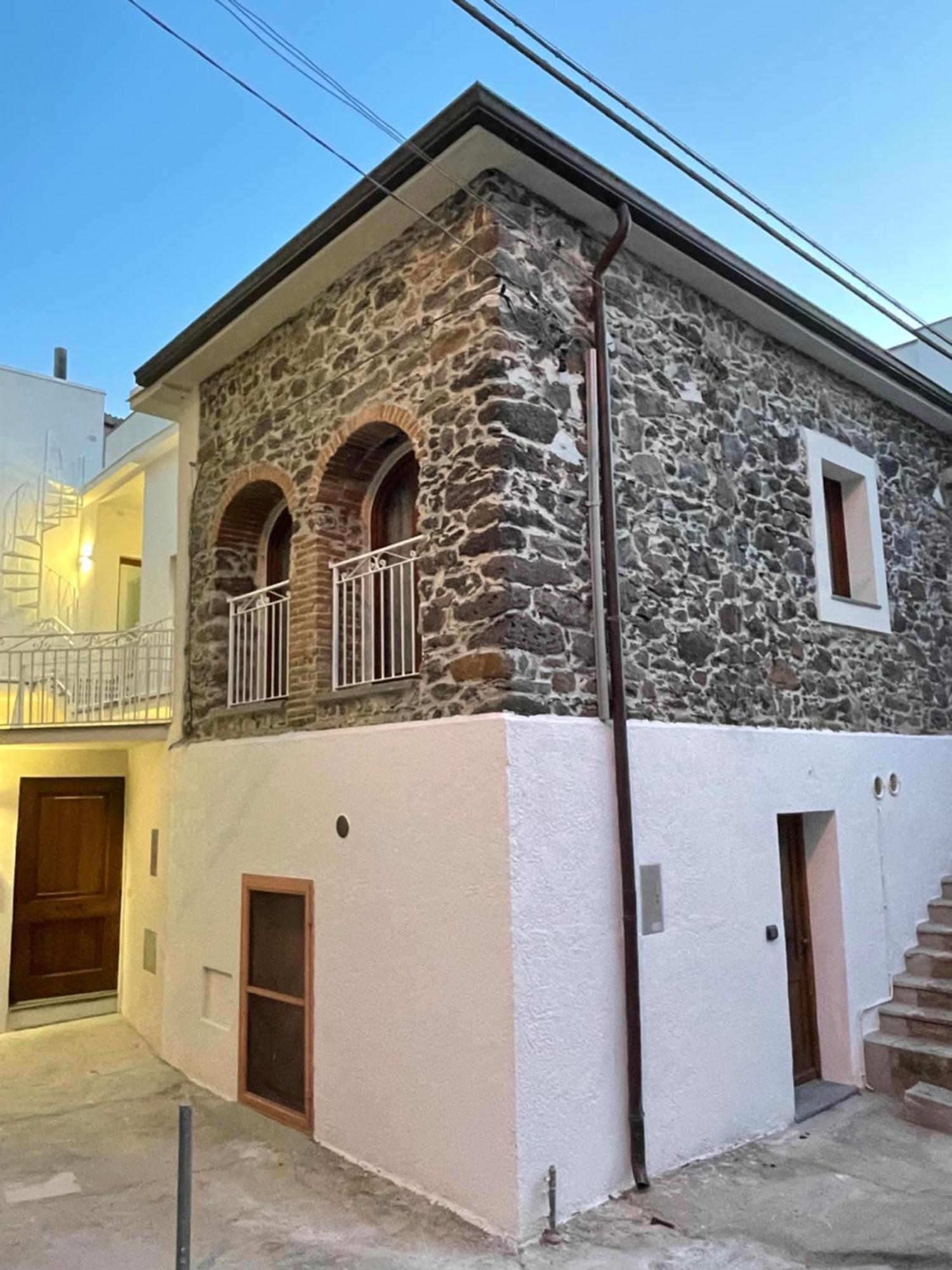 Hotel Sa Troppa De Sos Chentu à Dorgali Extérieur photo