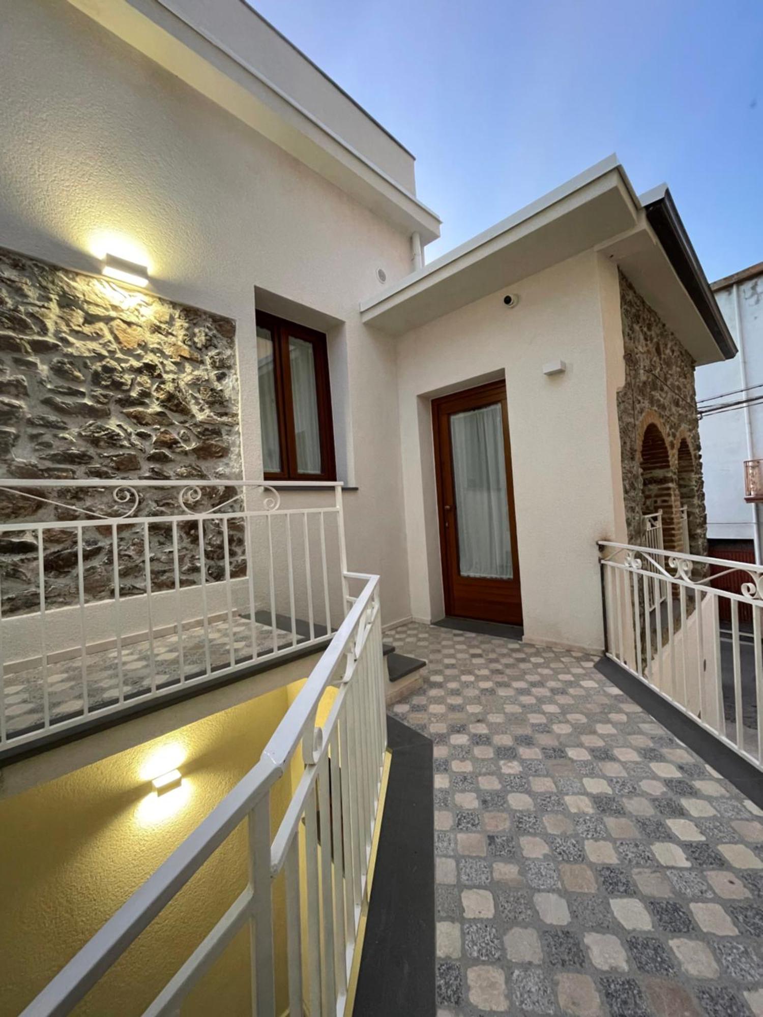 Hotel Sa Troppa De Sos Chentu à Dorgali Extérieur photo