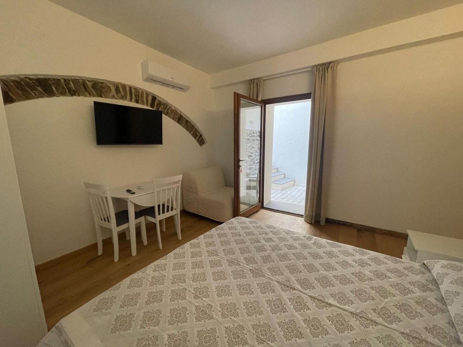 Hotel Sa Troppa De Sos Chentu à Dorgali Extérieur photo