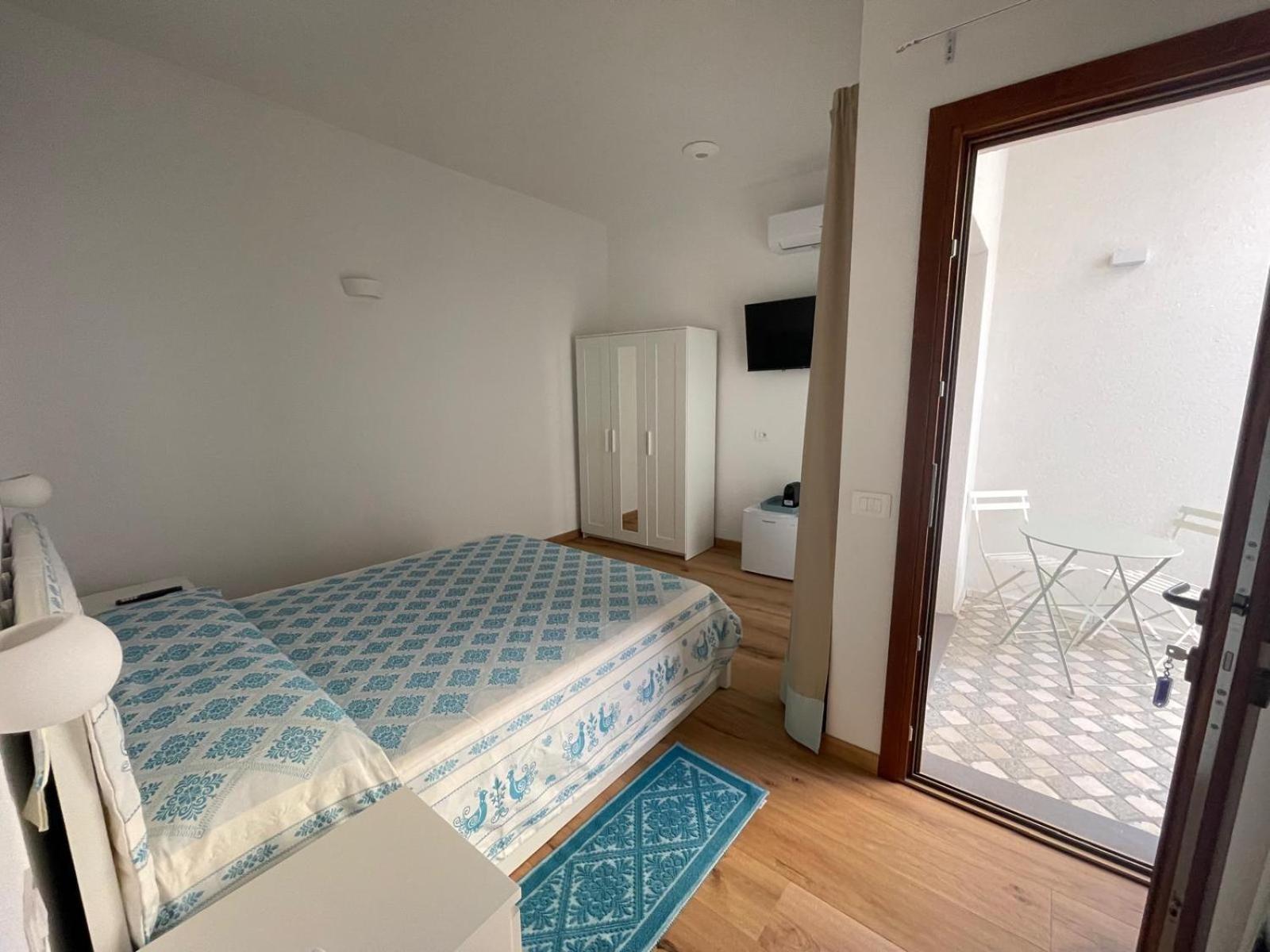 Hotel Sa Troppa De Sos Chentu à Dorgali Extérieur photo