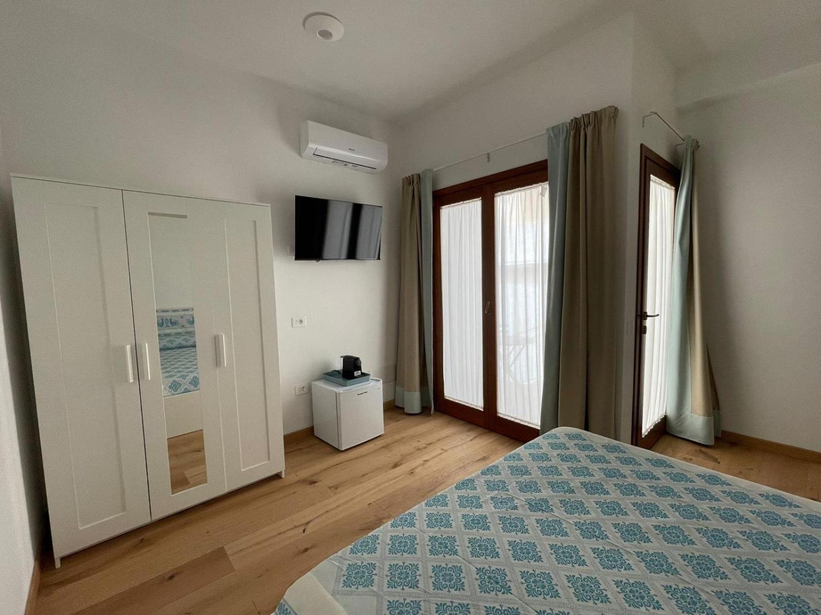 Hotel Sa Troppa De Sos Chentu à Dorgali Extérieur photo