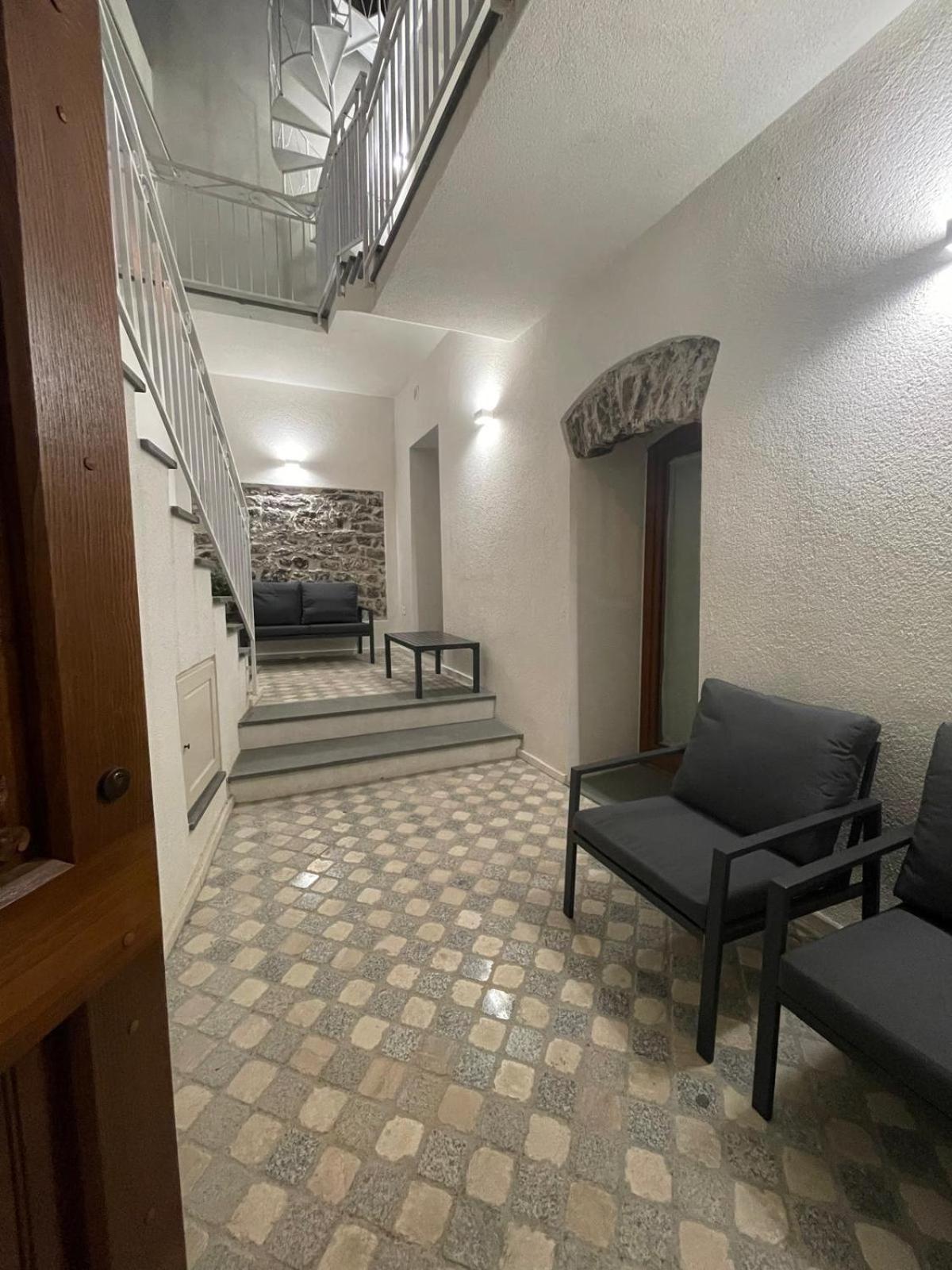 Hotel Sa Troppa De Sos Chentu à Dorgali Extérieur photo