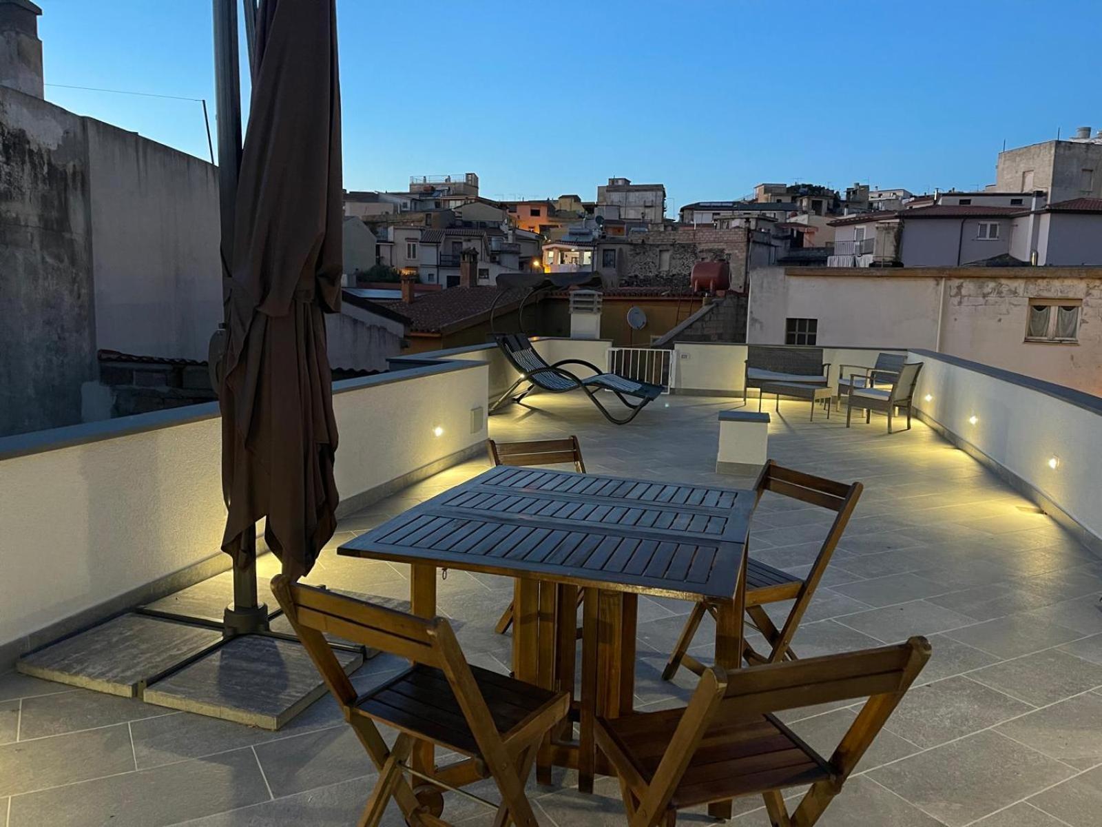 Hotel Sa Troppa De Sos Chentu à Dorgali Extérieur photo